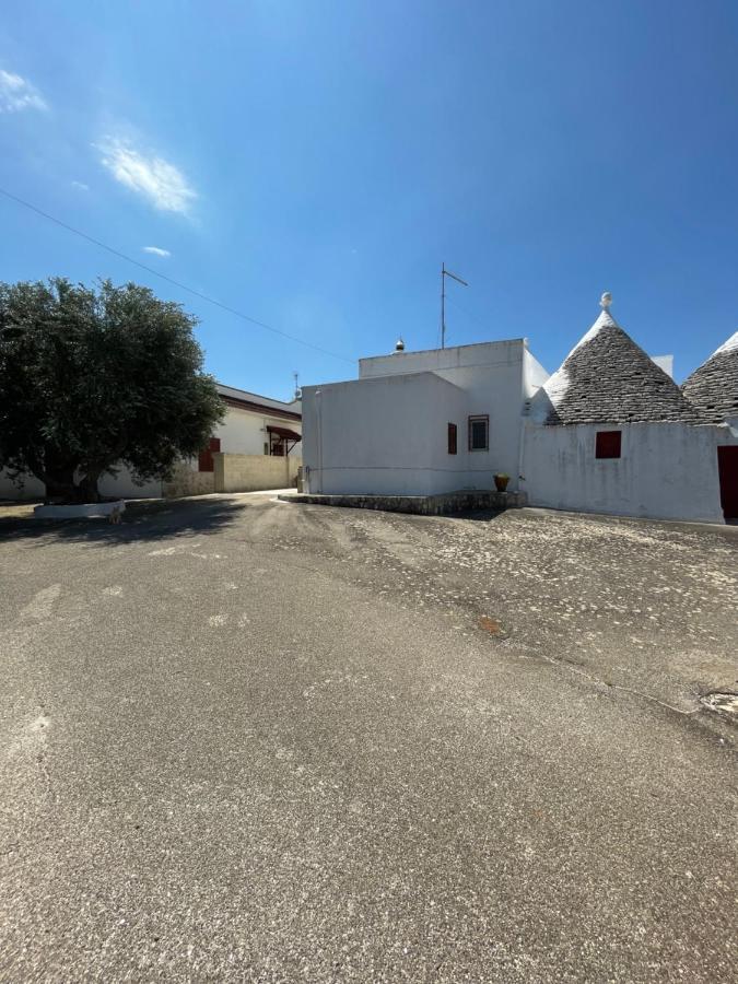 Trulli Lupoli In Valle D Itria Cisternino Dış mekan fotoğraf